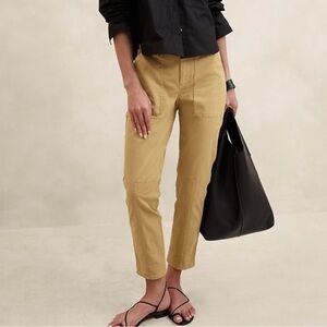 Banana Republic Mid - rise slim cargo pants